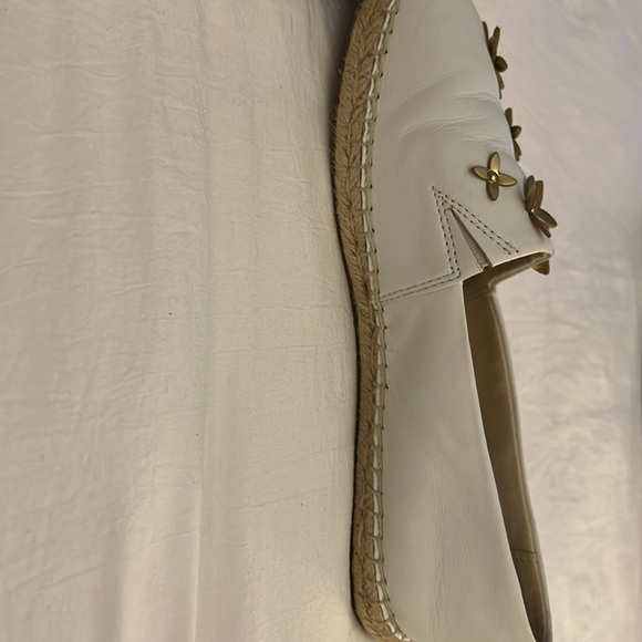 Michael Kors Gold White Leather Espadrilles with Gold flower Accents- - Picture 5 of 5